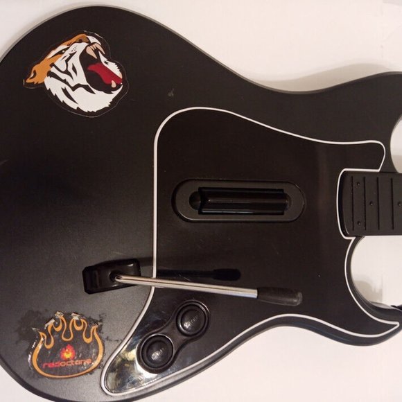 PS2 Kramer Striker Guitar Hero Wireless Bundle Dongle 4 Games Playstation 2 - Picture 2 of 15